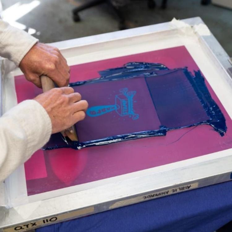 Screen Printing Plastisol Ink vs Water-Based: The Pro Guide for Mass Production